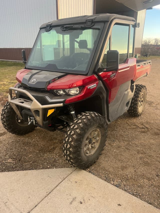 Image of Can-Am Defender 1000 equipment image 2