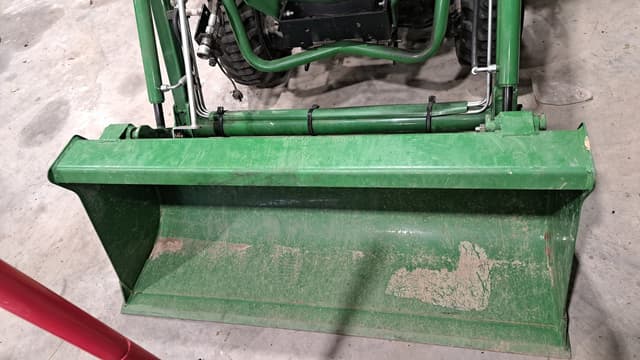 Image of John Deere 1026R equipment image 2