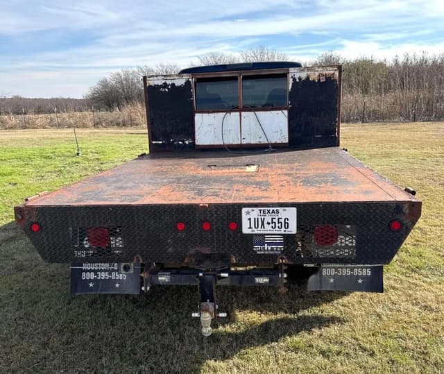 Image of Ford F-450 equipment image 4