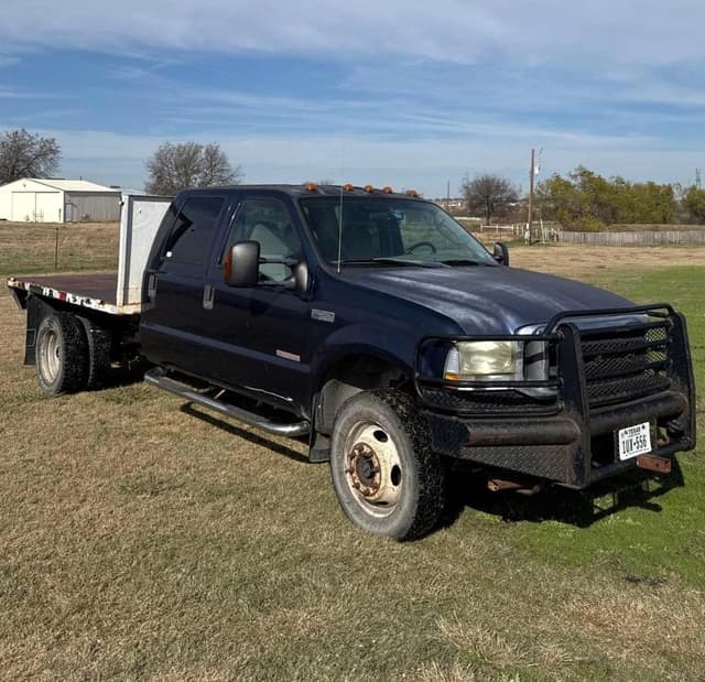 Image of Ford F-450 equipment image 2