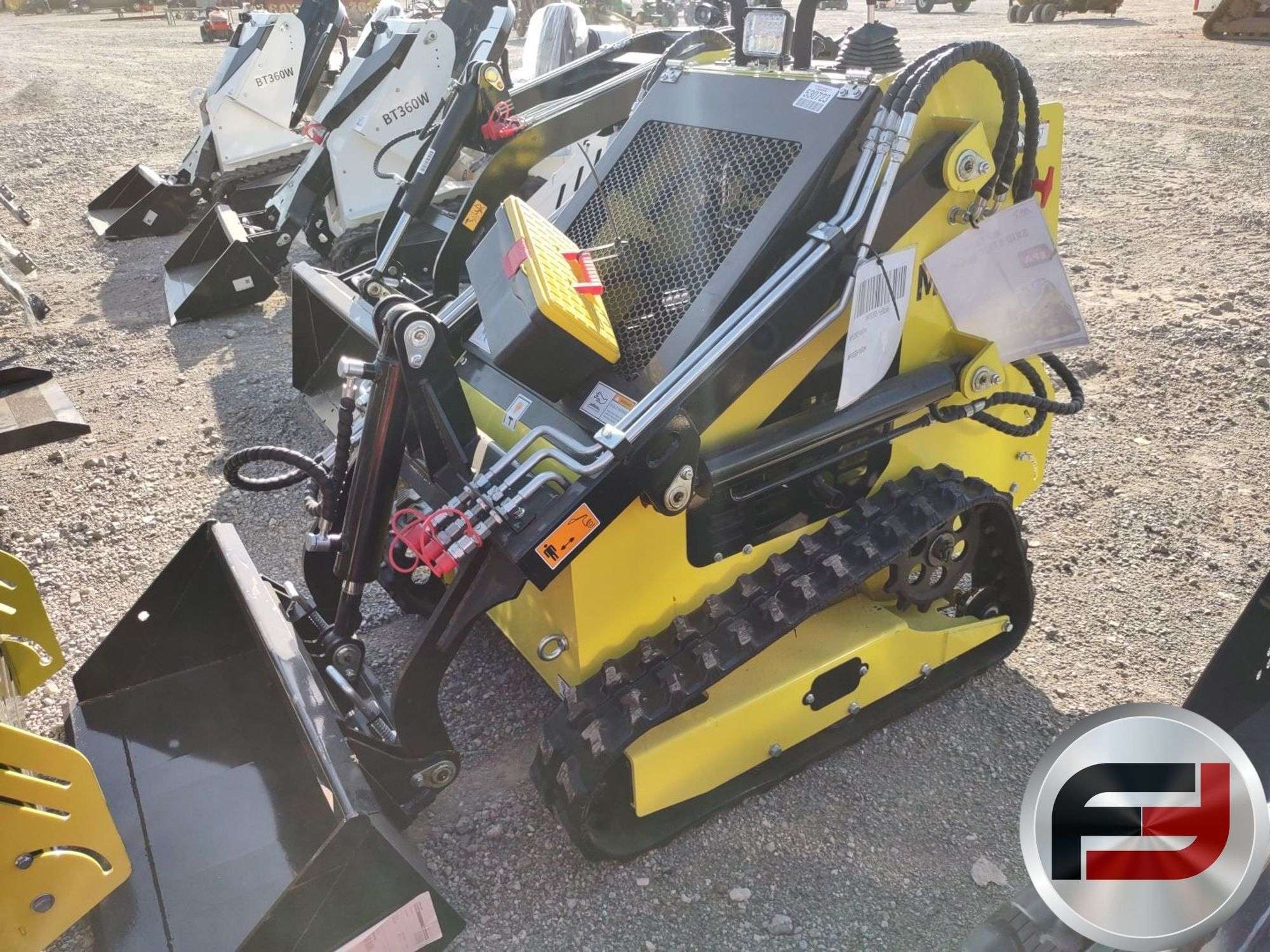 SOLD - 2024 Mach Pro MPS330 Lot No. 63319 Construction with --- Hrs ...
