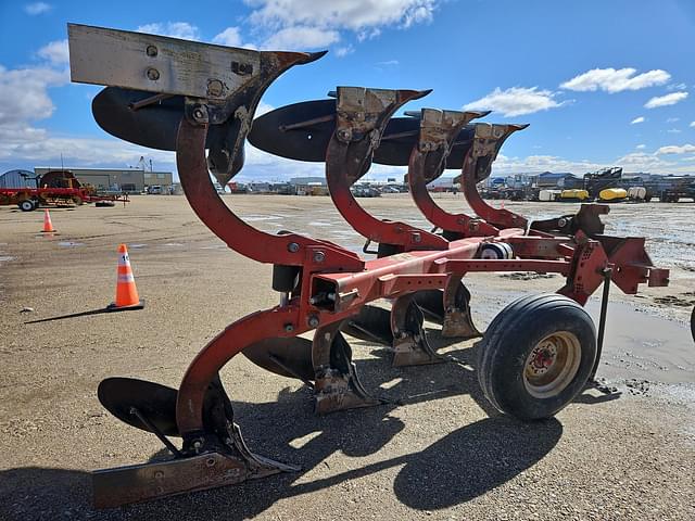 Image of Case IH 145 equipment image 2