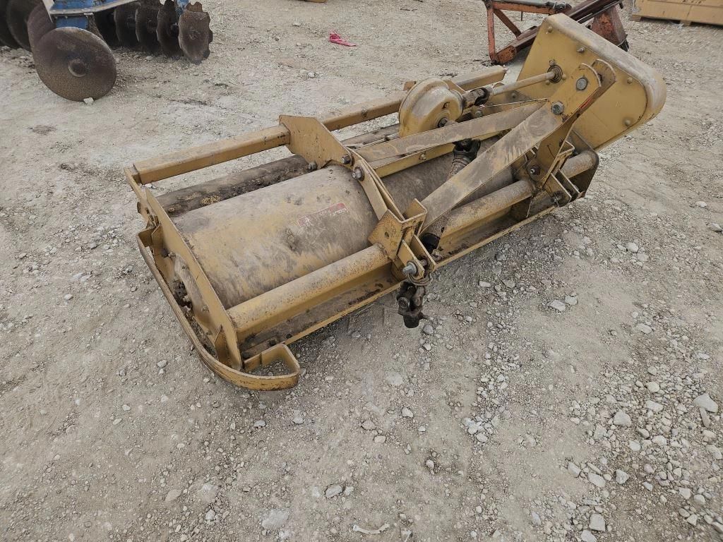 Ford 917 Equipment Image0