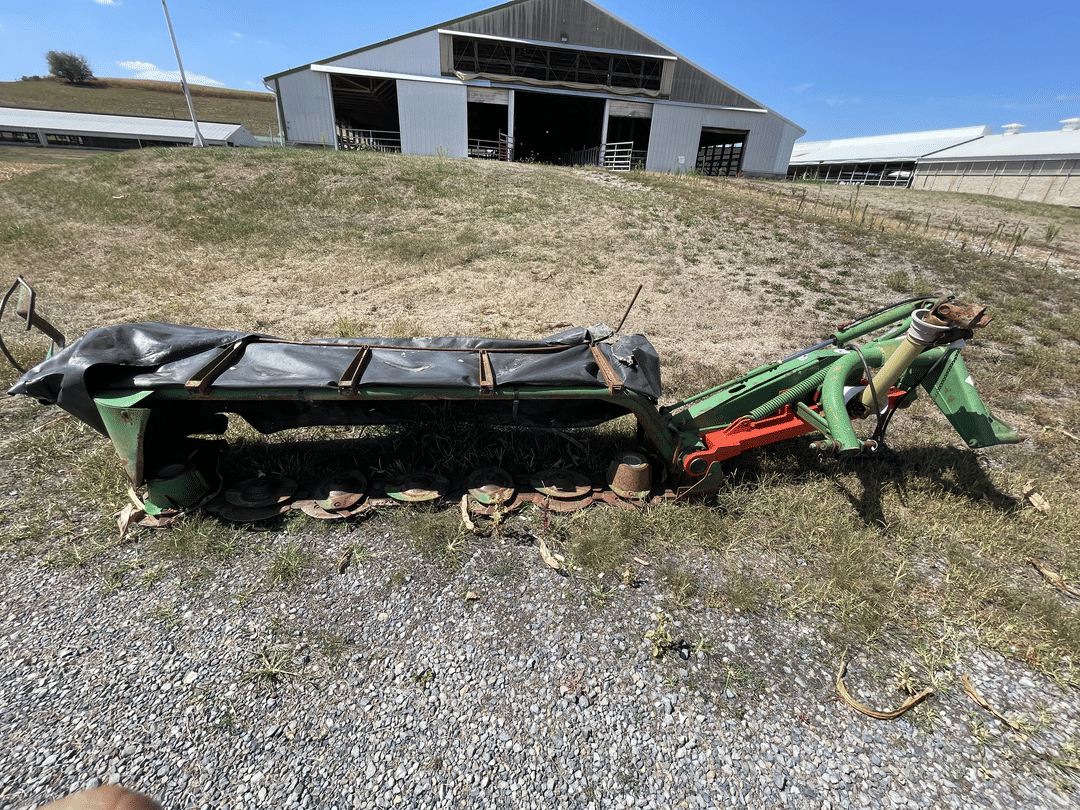 Image of John Deere 240 Image 0