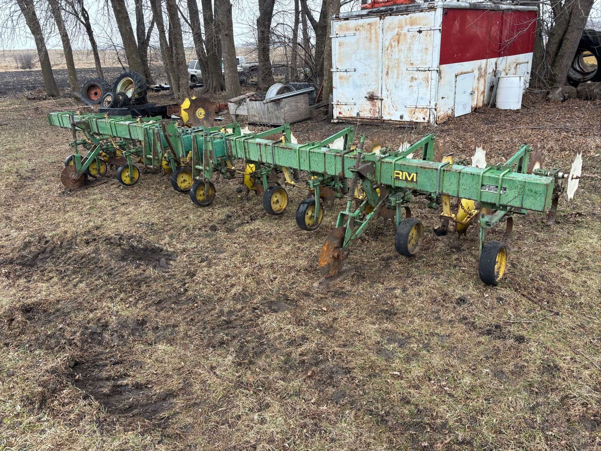 John Deere RM Equipment Image0