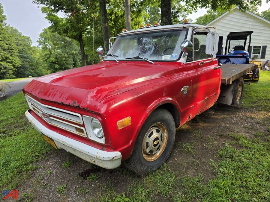 Image of Chevrolet C30 Primary image
