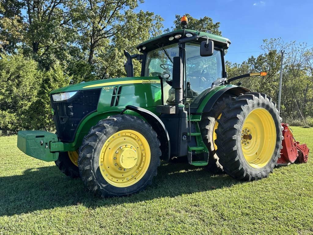 Image of John Deere 7230R Primary image
