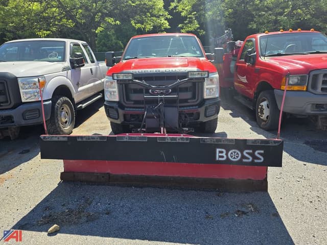 Image of Ford F-350 equipment image 1