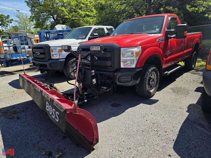 Image of Ford F-350 Primary image