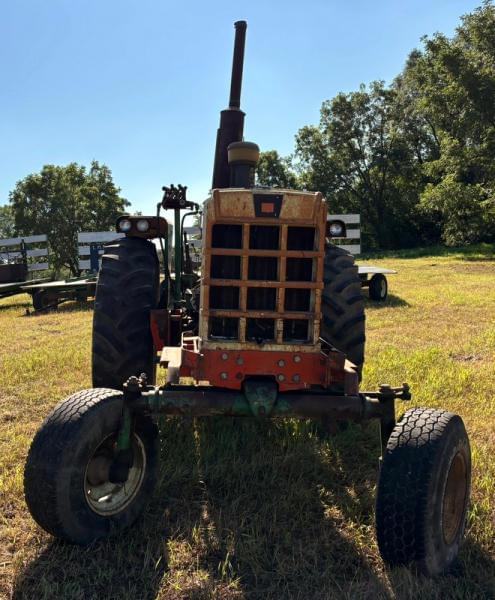 Image of Oliver 1850 equipment image 1