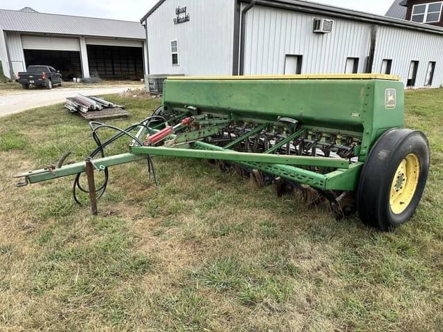 Image of John Deere 8200 equipment image 2