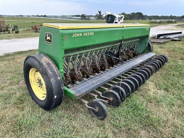 Image of John Deere 8200 equipment image 4