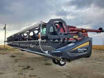 Main image MacDon D65-D