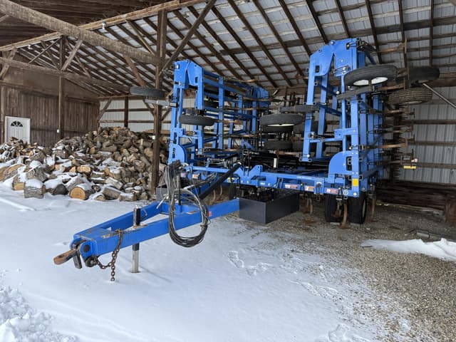 Image of New Holland ST250 equipment image 4