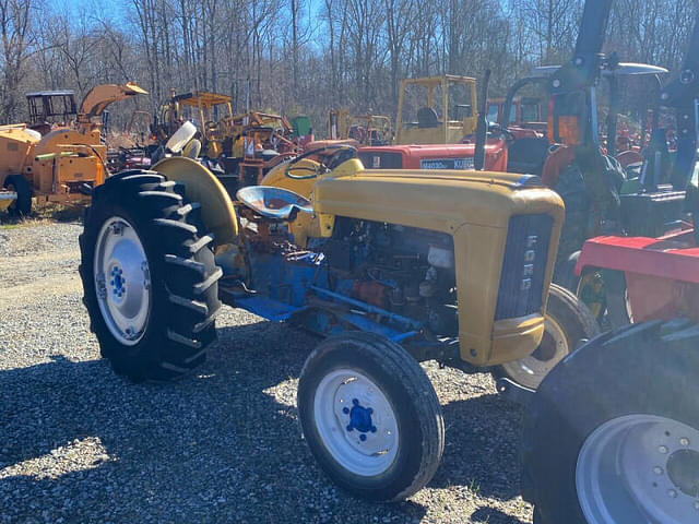 Image of Ford 4000 equipment image 1