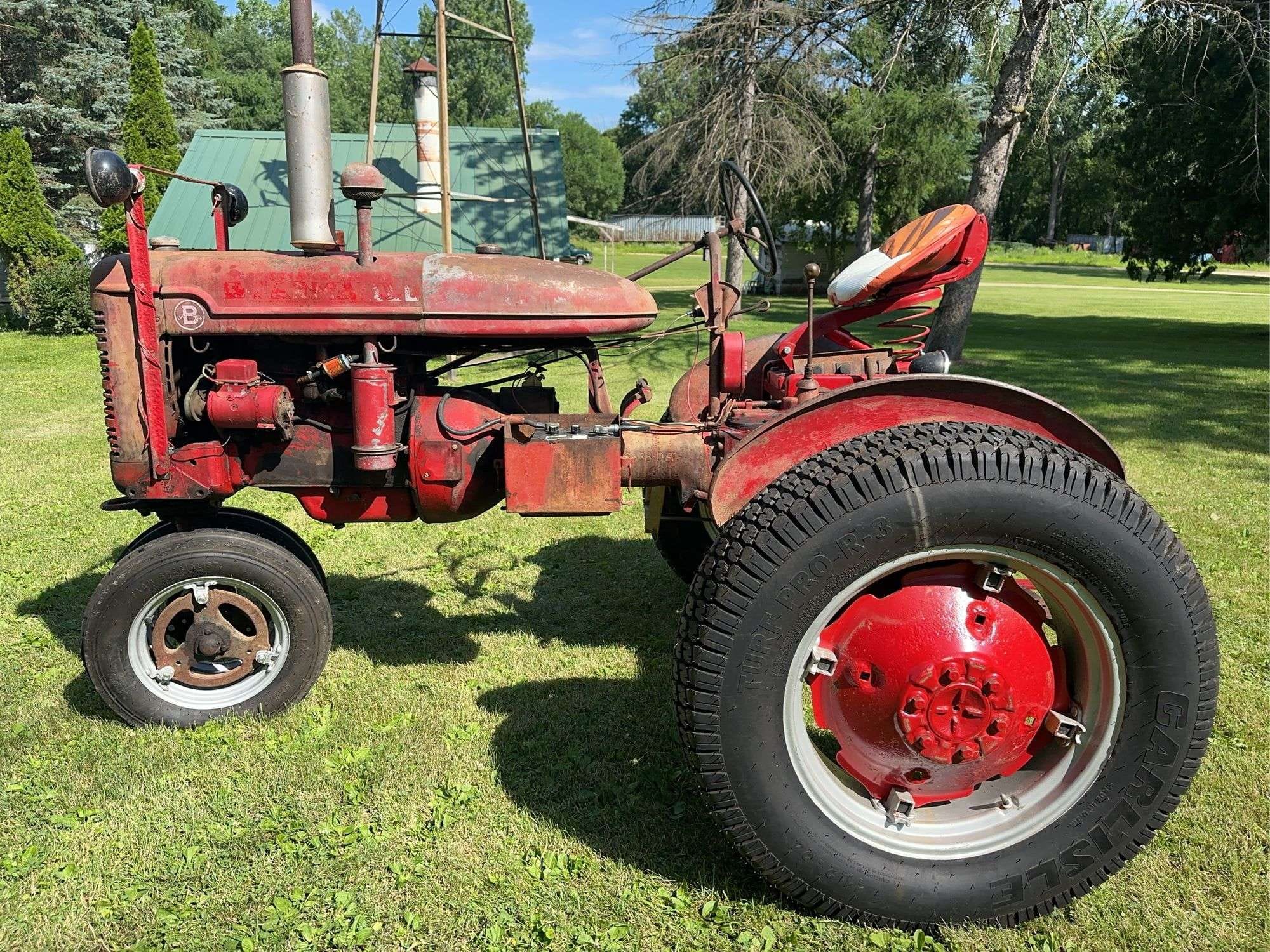 Farmall B Equipment Image0