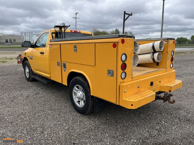 Image of Dodge Ram 2500 equipment image 2