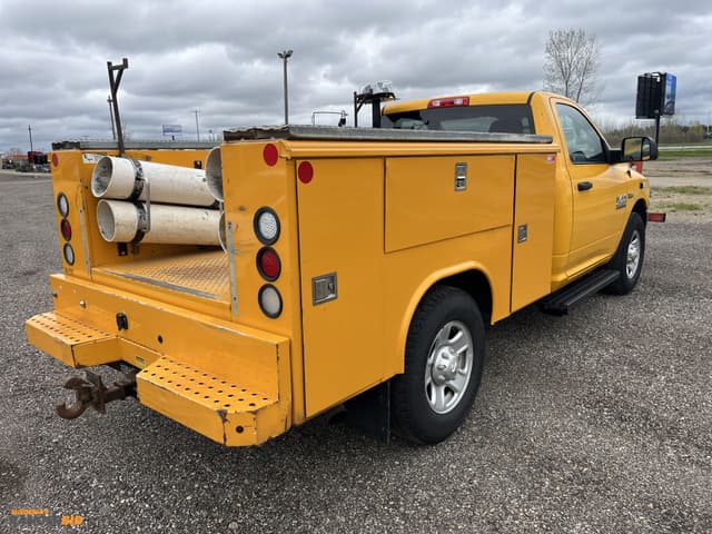 Image of Dodge Ram 2500 equipment image 4