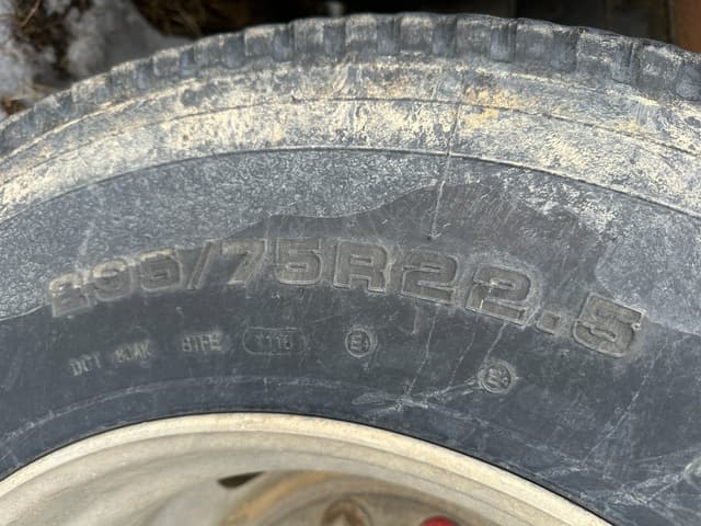 Image of International 9400i equipment image 4