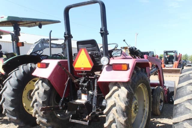 Image of Mahindra 4025 equipment image 2