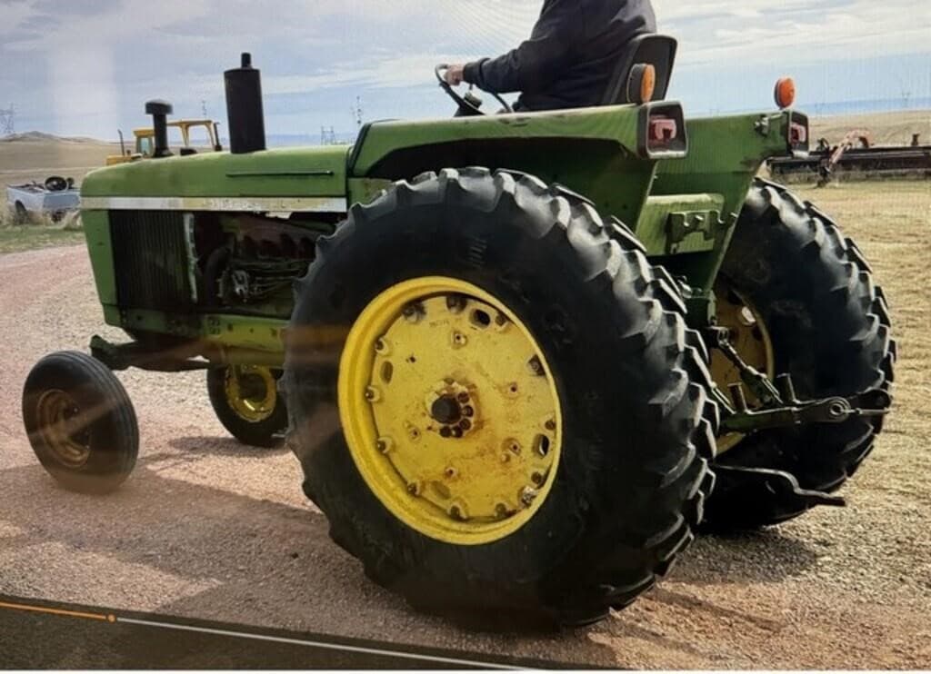 Image of John Deere 4030 Primary image