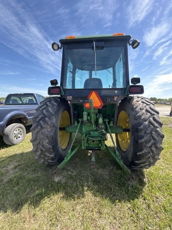 Image of John Deere 4040 equipment image 2