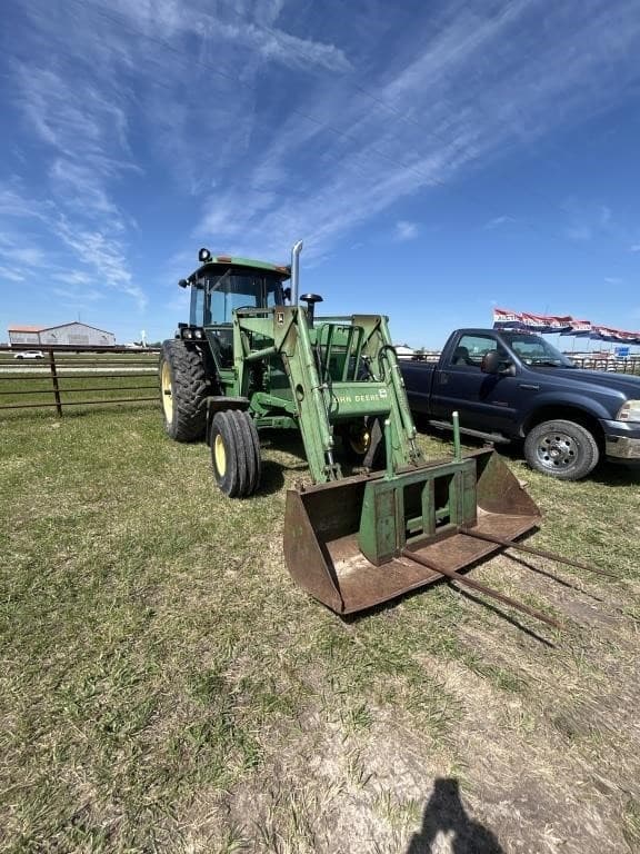 Image of John Deere 4040 equipment image 4