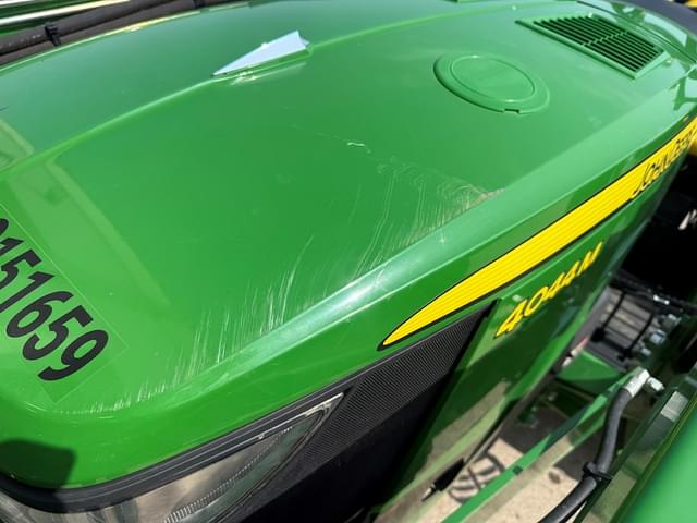 Image of John Deere 4044M equipment image 4