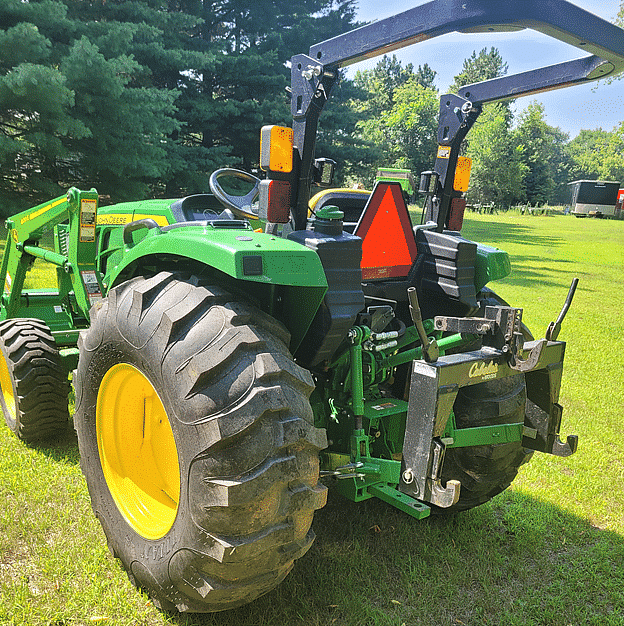Image of John Deere 4044M equipment image 1