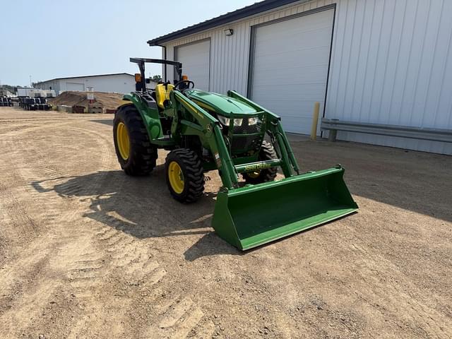 Image of John Deere 4044M equipment image 3
