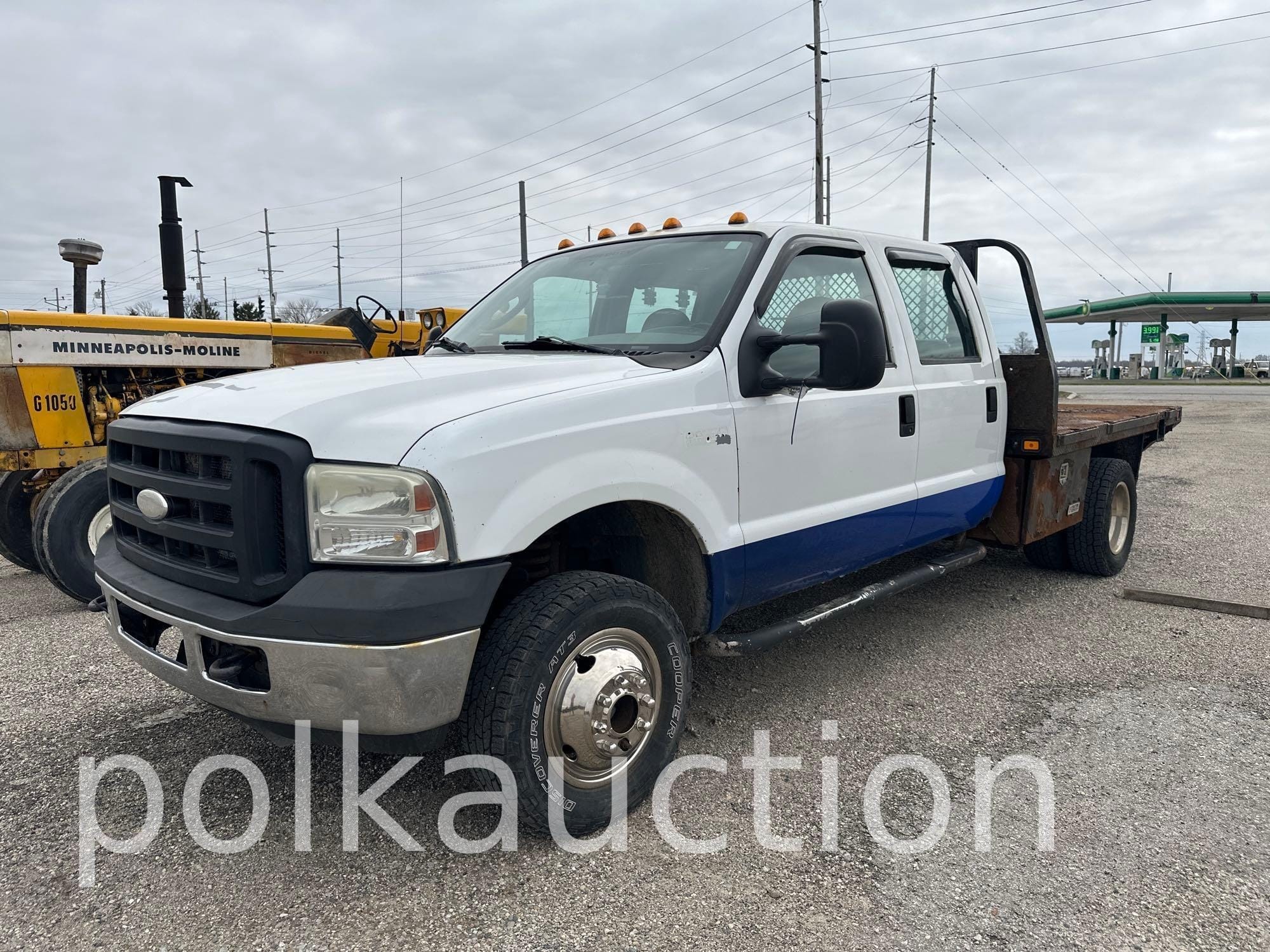 2006 Ford F-350 Equipment Image0