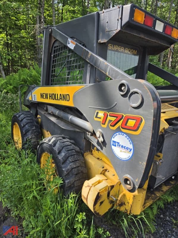 Image of New Holland L170 equipment image 1