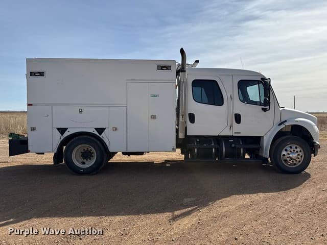 Image of Freightliner Business Class M2 equipment image 3