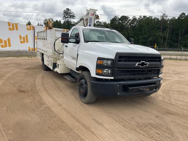 Image of Chevrolet 5500HD equipment image 2