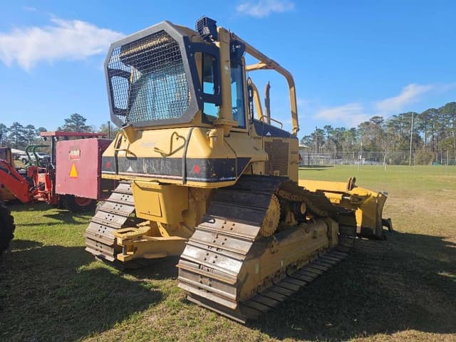 Image of Caterpillar D5N equipment image 3