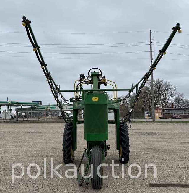 Image of John Deere 734 equipment image 1