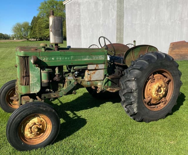 Image of John Deere 420 equipment image 1