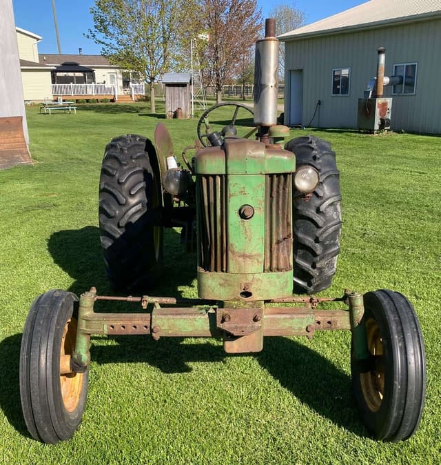 Image of John Deere 420 equipment image 3