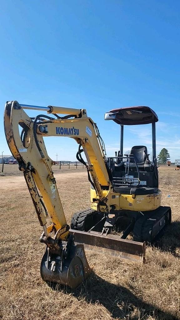 2013 Komatsu PC27MR-3 Equipment Image0