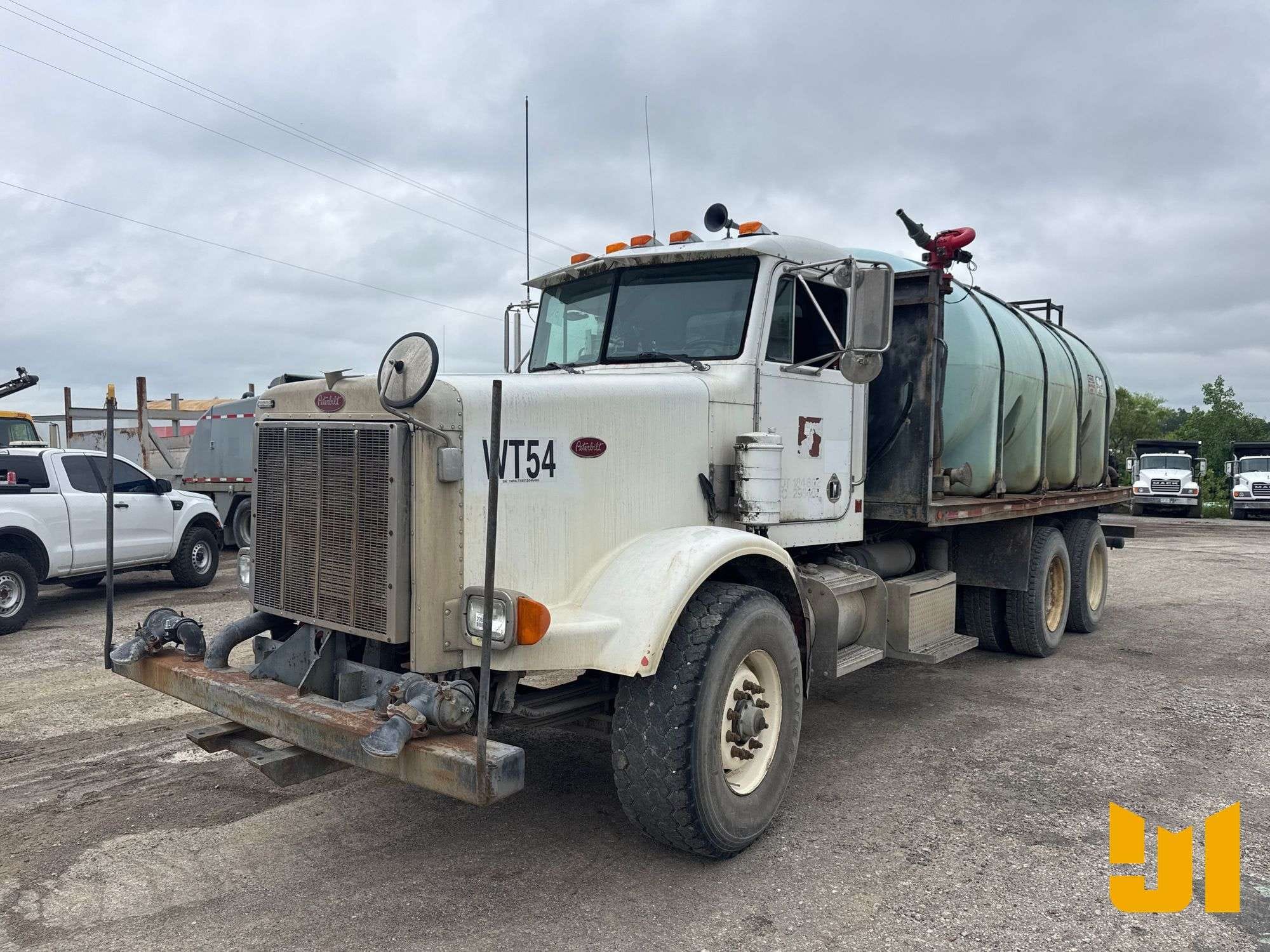 2001 Peterbilt 357 Equipment Image0