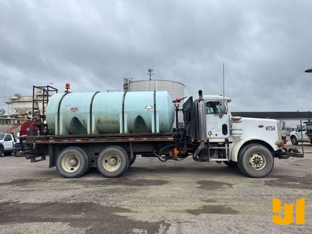 Image of Peterbilt 357 equipment image 3