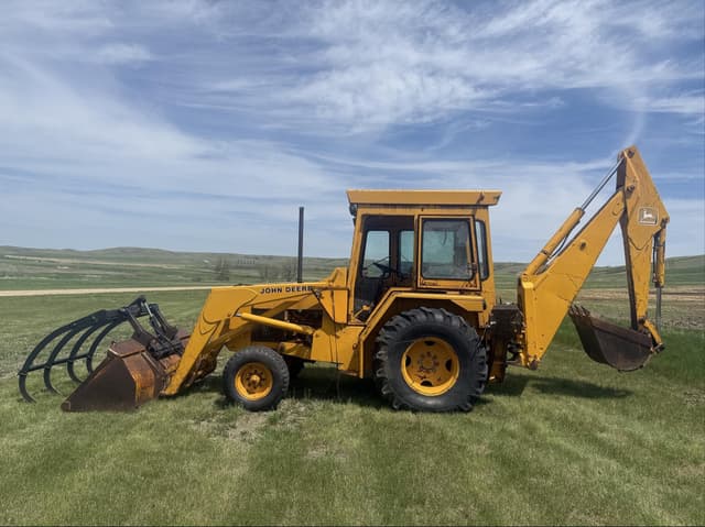 Image of John Deere 410D equipment image 1