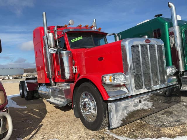 Image of Peterbilt 389 equipment image 2