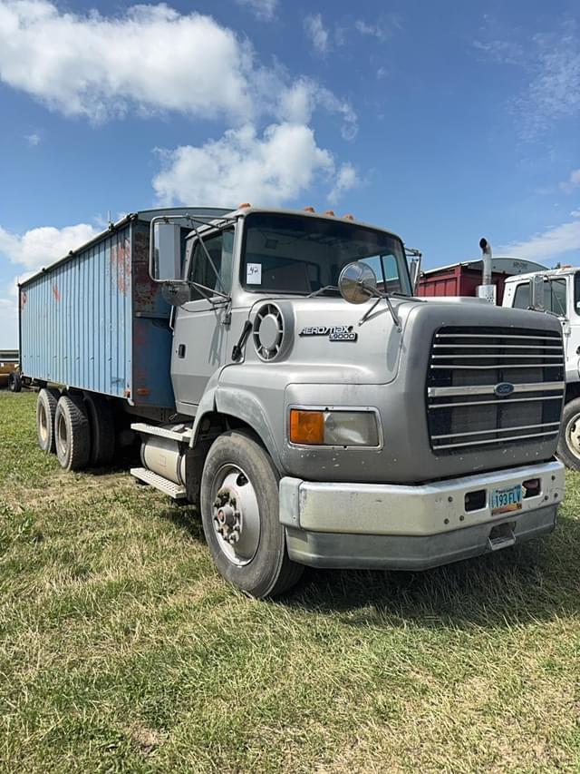 Image of Ford Aeromax L9000 equipment image 1