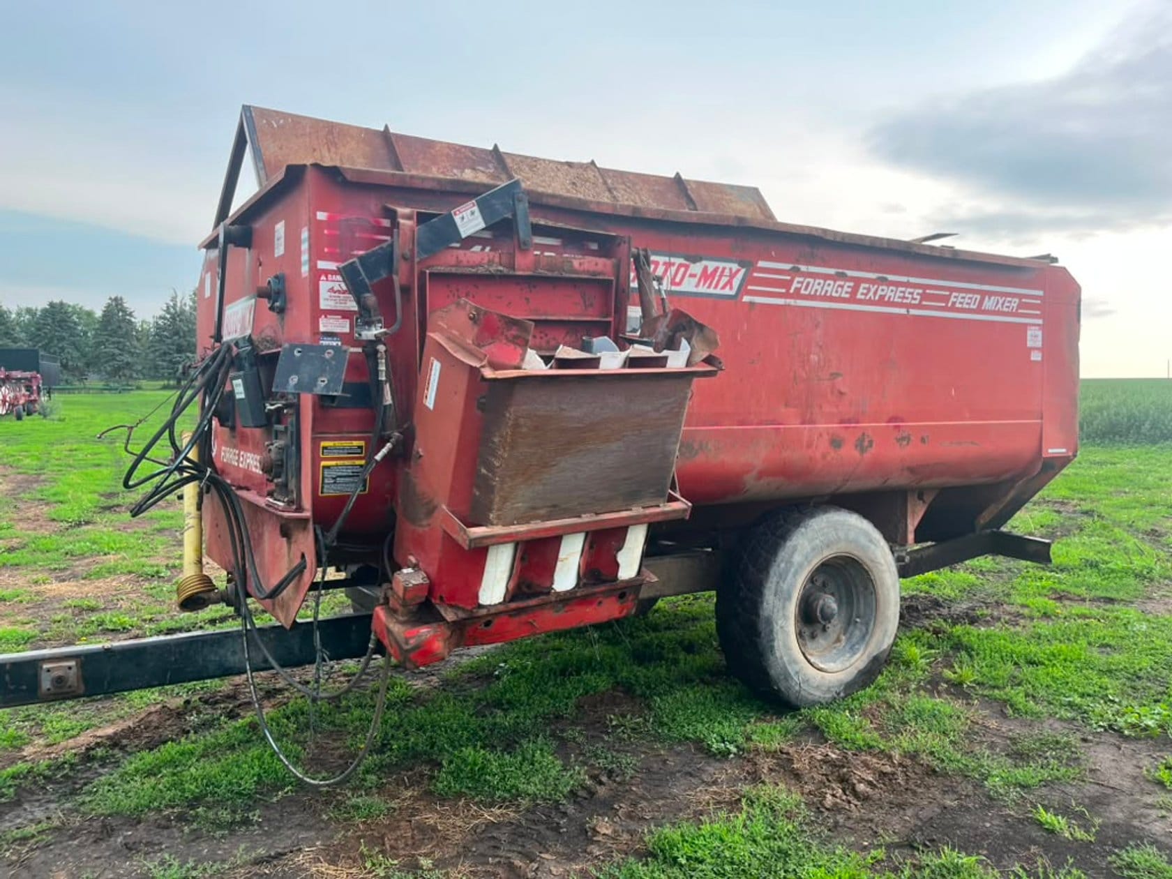 Roto-Mix 414-14B Equipment Image0