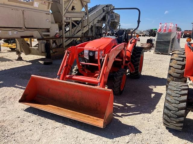 Image of Kubota L3560 equipment image 1