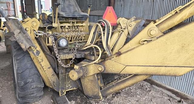 Image of International Harvester 3444 equipment image 3