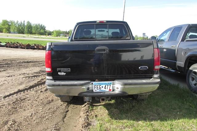 Image of Ford F-250 equipment image 4