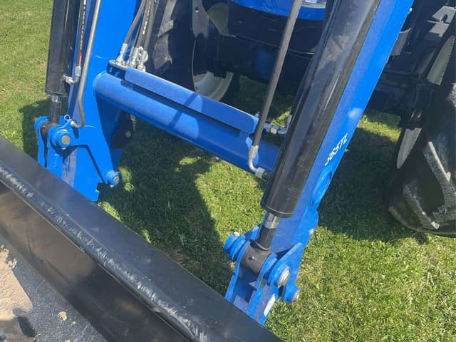 Image of New Holland PowerStar 100 equipment image 4