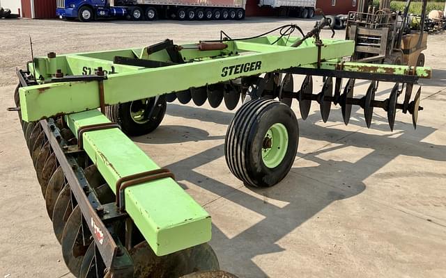 Image of Steiger 1614 equipment image 2